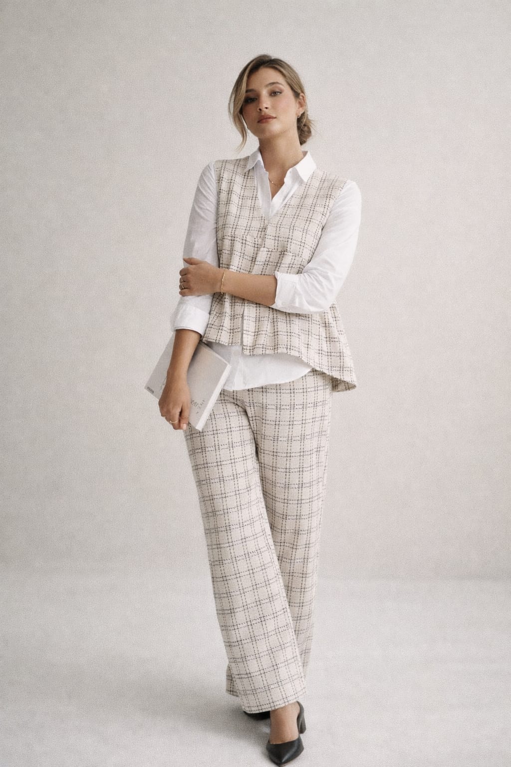 Confidence Set - Off White